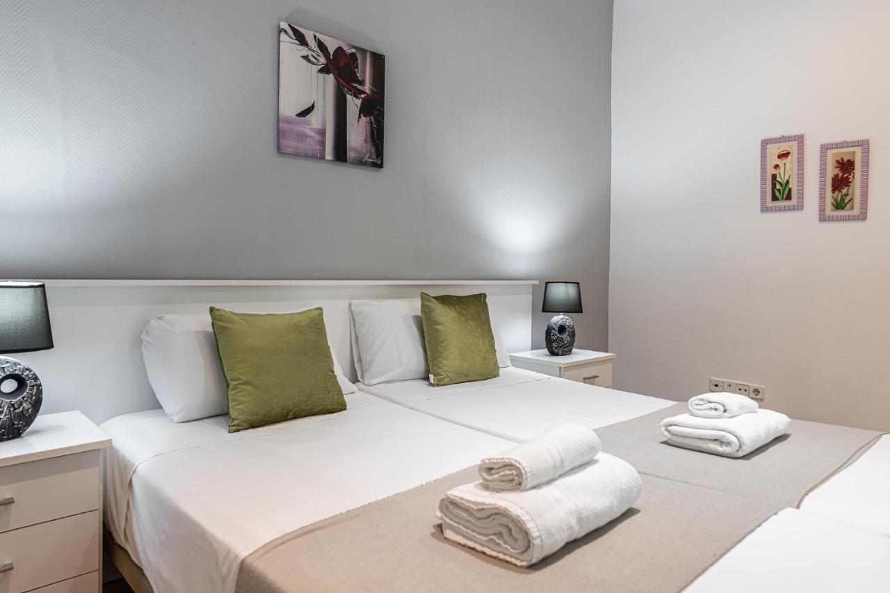Waou Apartamentos En Sol Confort 4 Madrid Eksteriør billede