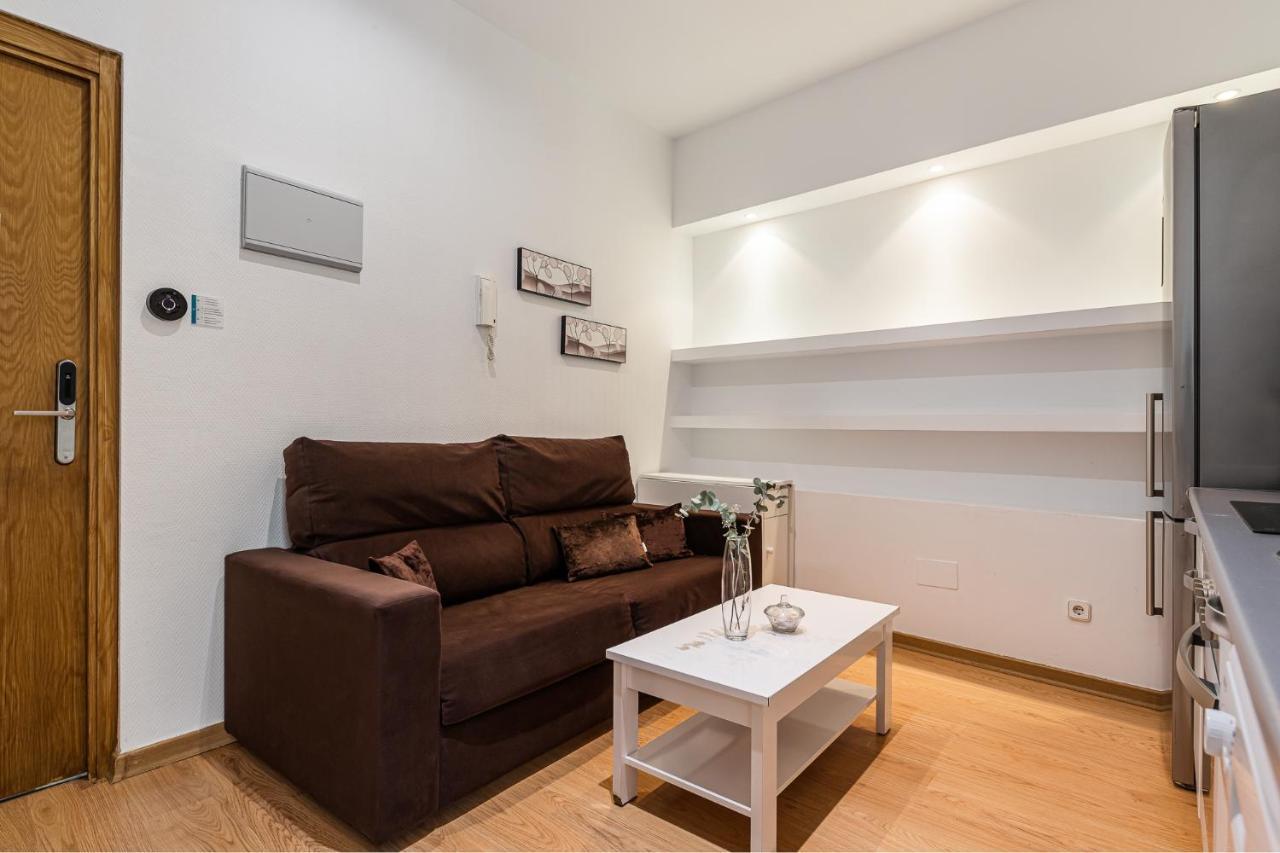 Waou Apartamentos En Sol Confort 4 Madrid Eksteriør billede